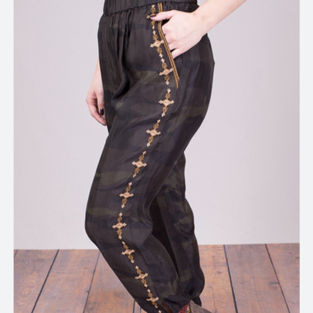 Johnny Was Workshop VALEA jogger pants